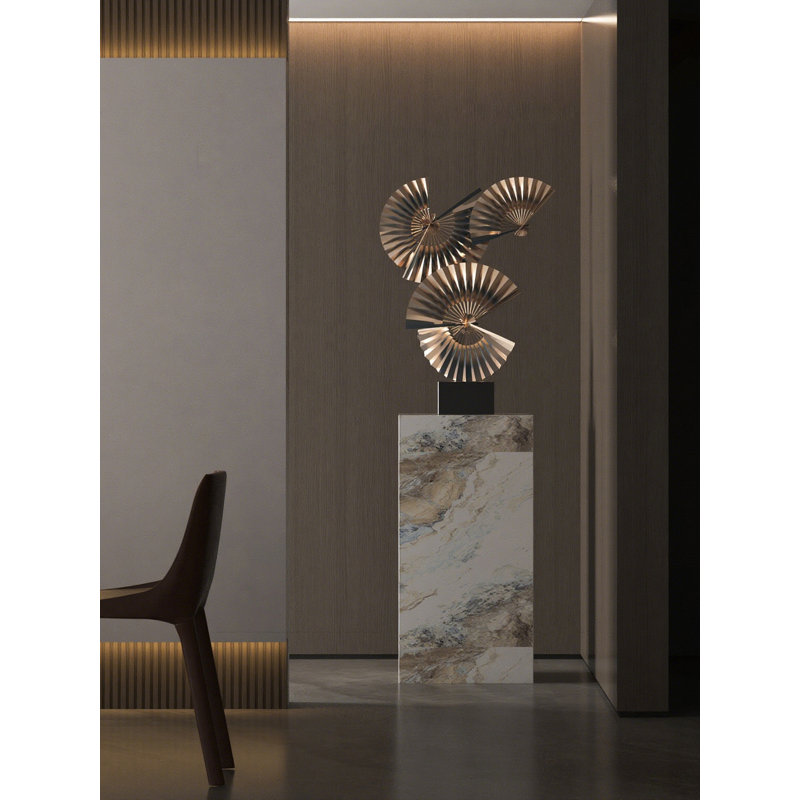 Décoration néo-chinoise en fer forgé en métal: base en marbre, forme de ventilateur semi-circulaire