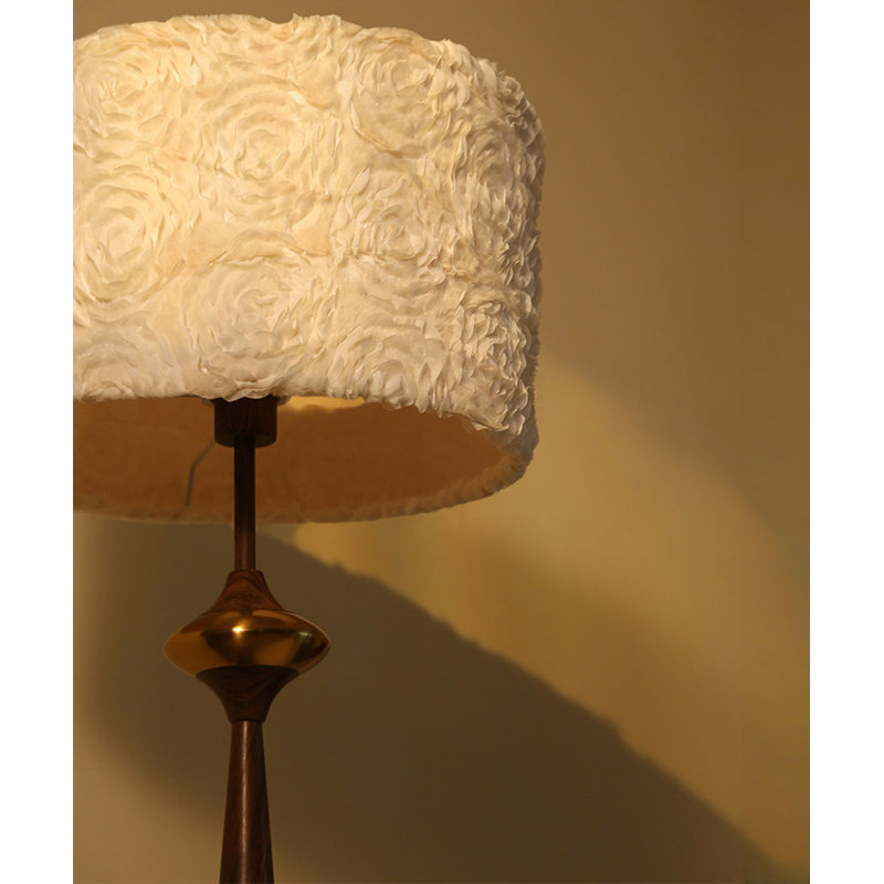 Beige-blanc + polyester brun-noix + lampes sur pied de forme libre en acier au carbone
