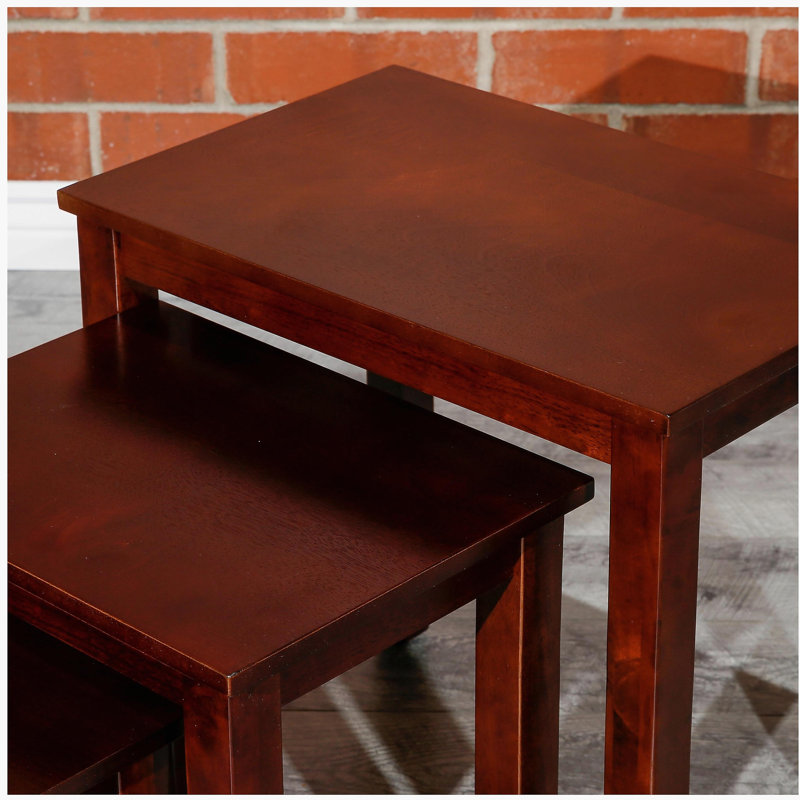 Ensemble de 3 tables gigognes et chaises en cerisier