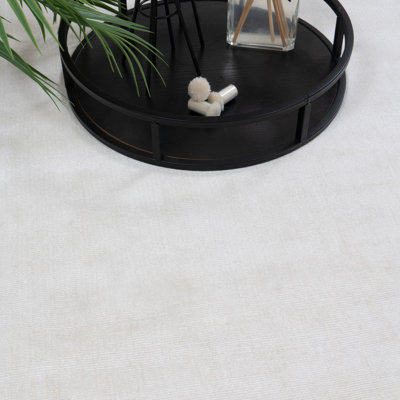 Alun Area Rug