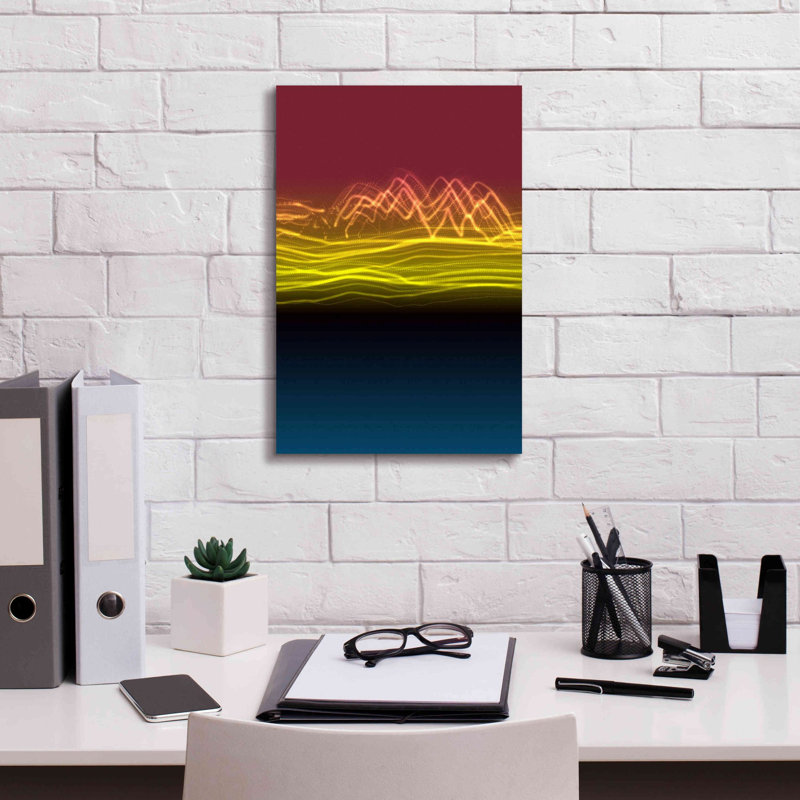 «Mysterious Light 25» par Irena Orlov, estampe numérique sur toile, H 18 po x l 12 po x P 0,75 po