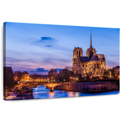 Kavia Notre Dame In Paris At Night