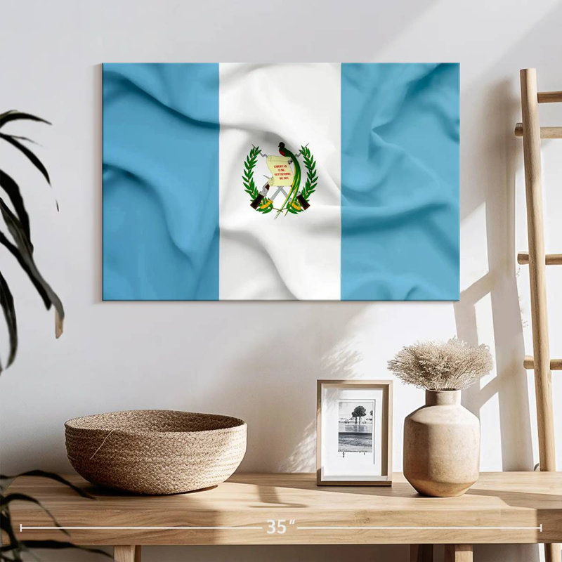 Borges Guatemala Flag, 16" H x 24" W