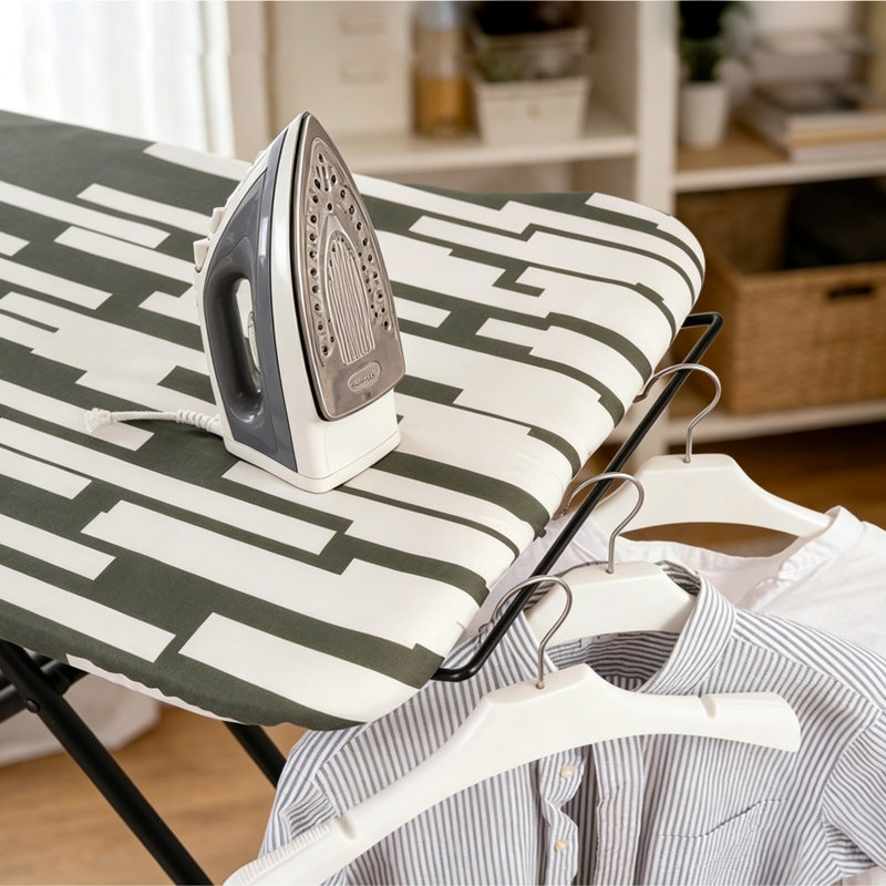 Très grande planche à repasser Newport avec rail de suspension et hauteur réglable, coussin de repassage en silicone, fabrication entièrement en métal, tissu résistant à la chaleur et aux brûlures