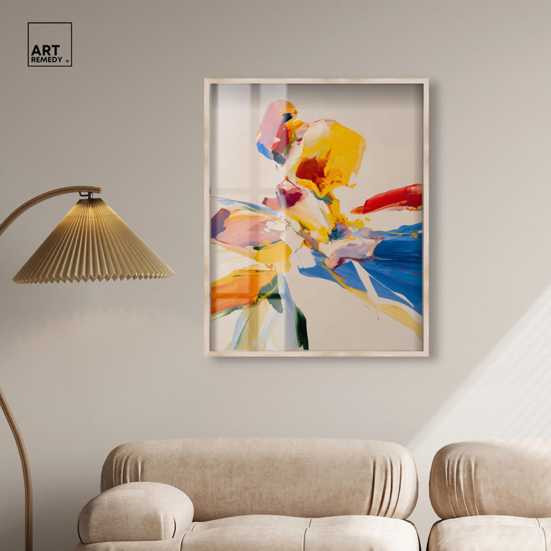 «Flippant Bloom I Shadowbox Print», art mural moderne par Art Remedy, H 37 po x l 31 po, Crème, crème
