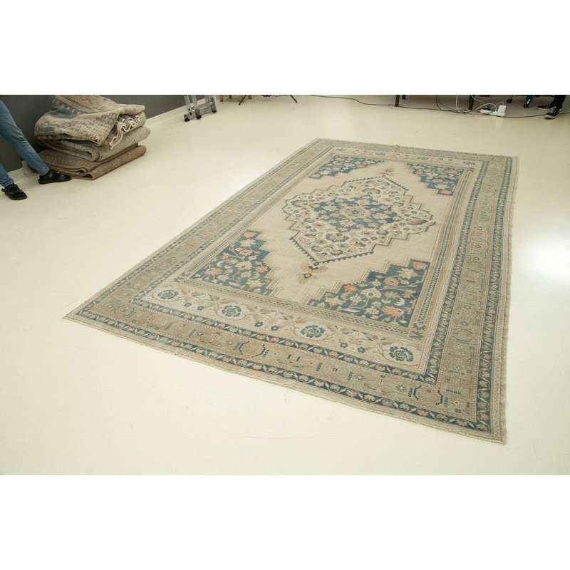 Tapis fait à la main 7 pi x 12 po Bharith