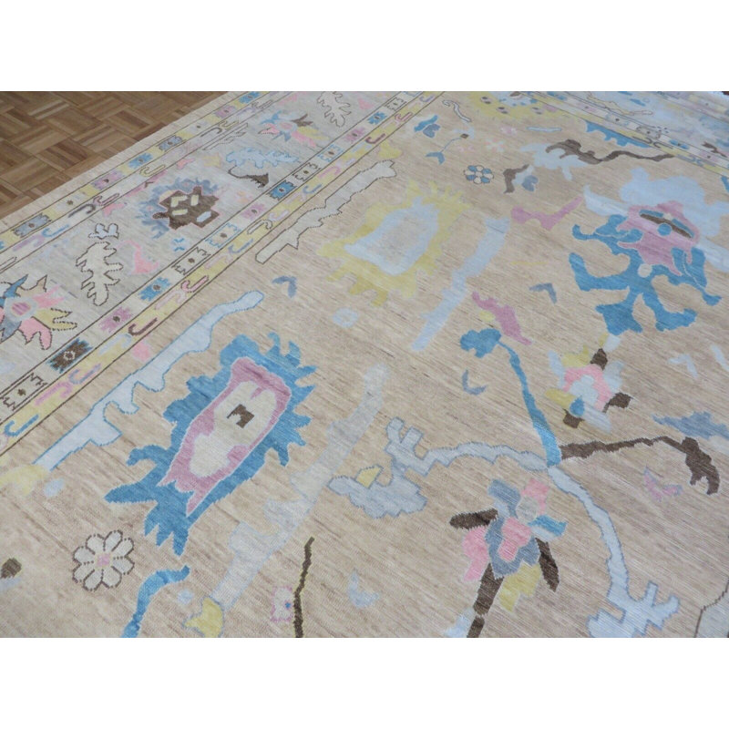 Tapis beige unique de 12 pi 1 po x 15 pi 1 po