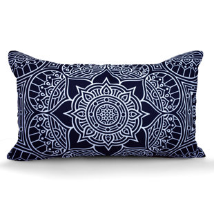  Damask Waterproof Fabric Indoor/Outdoor Throw Pillow (Set of 2)