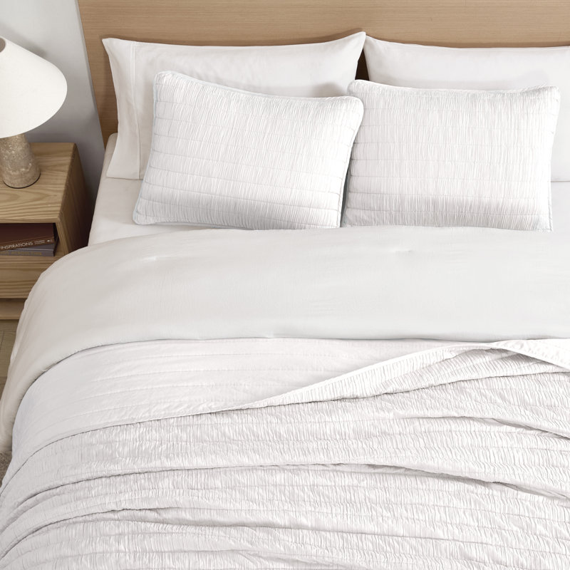 Swift Home Crinkle Washed 3-Piece Microfiber Quilt Set -  Ultra-Soft, Versatile, Classic, Timeless - All-Seasonal, Durable, Easy Care