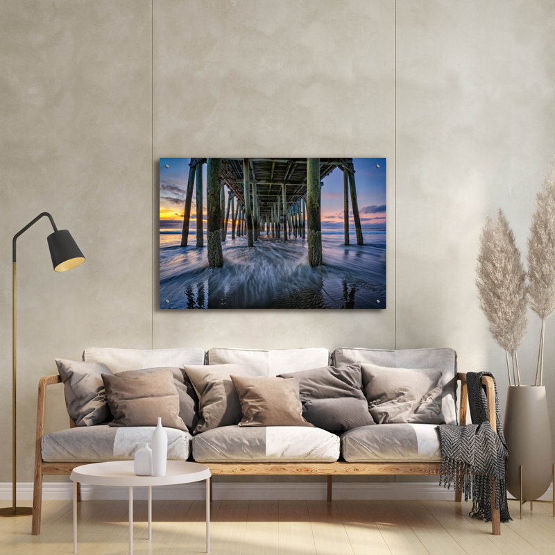 «Under The Pier At Dawn» par Rick Berk, art mural en verre acrylique, H 24 po x l 36 po x P 0,2 po