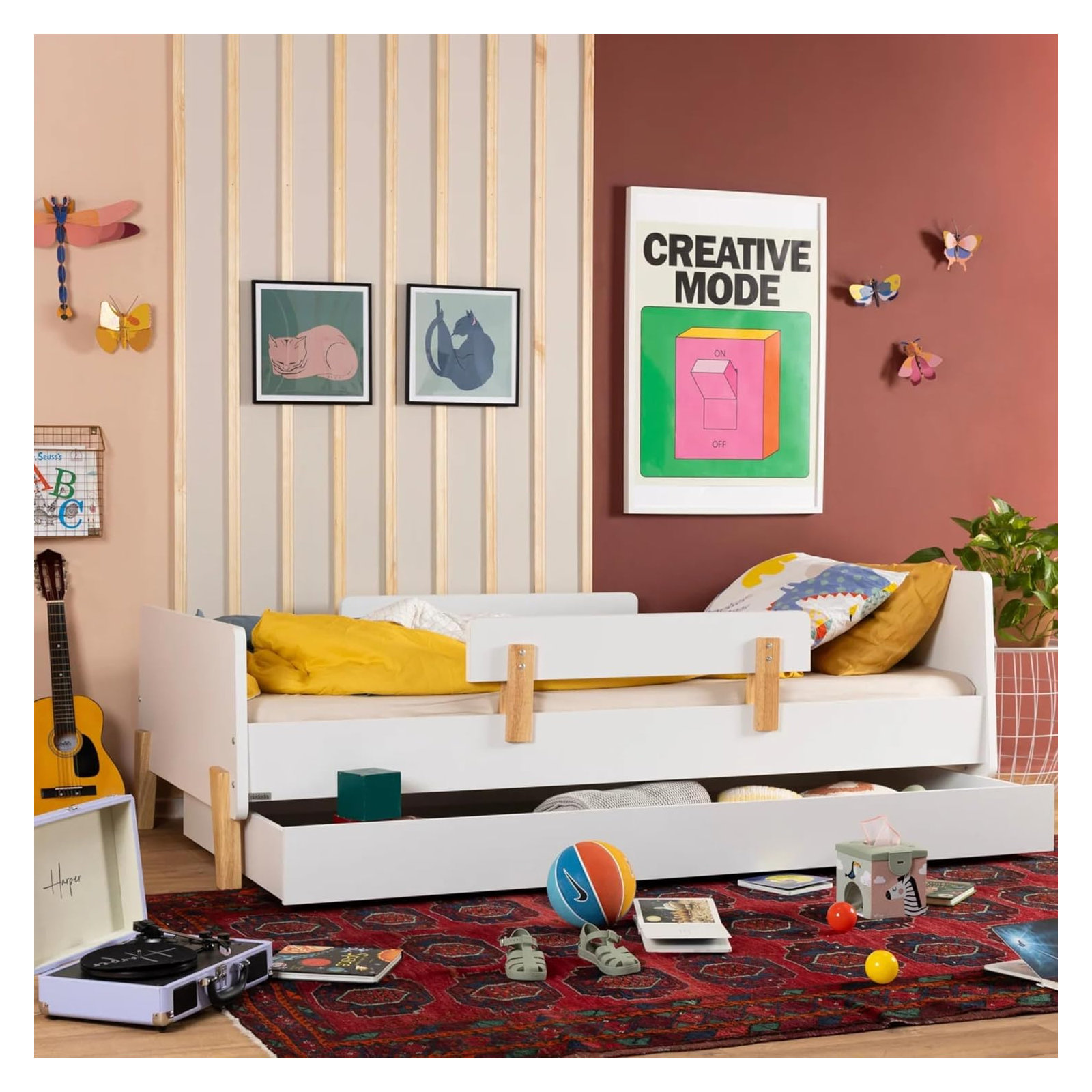 Fun Twin Bed, White/Natural