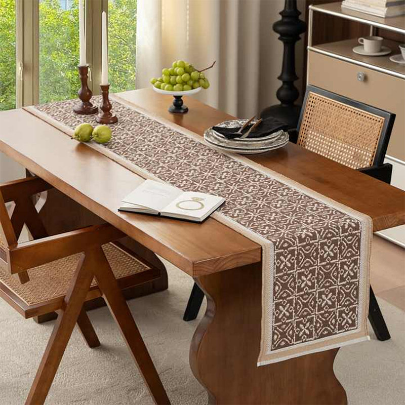 Chemin de table réversible en mélange de coton jacquard rétro l 14 po x L 72 po, Brun