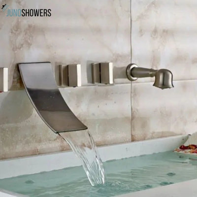 Stylish basin faucet with ceramic cartridge and water-saving aerator technology