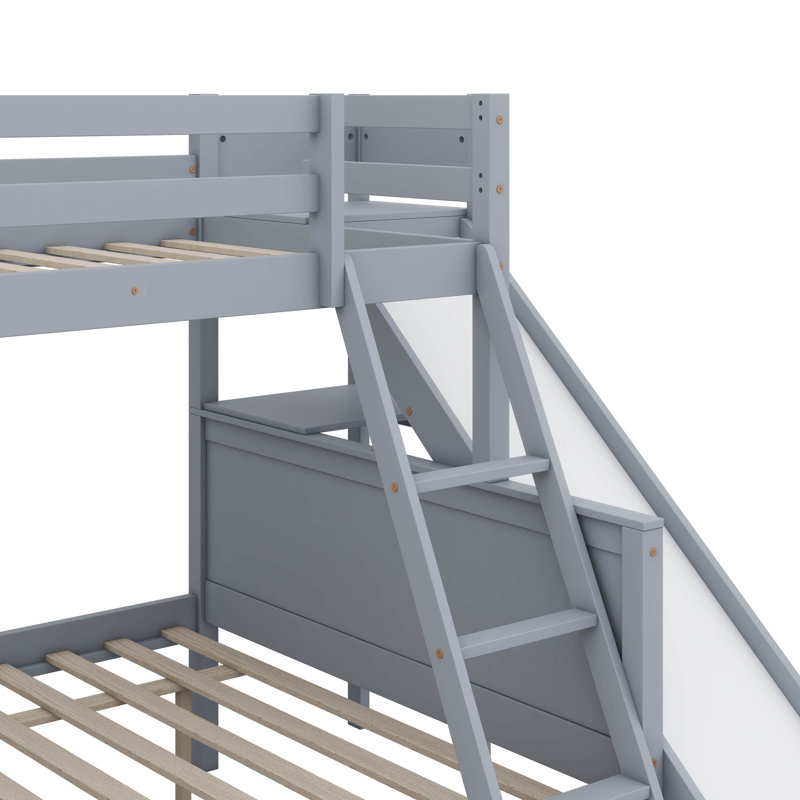 Lit superposé simple au dessus d'un lit double avec glissière, rangement de tiroir et tablettes intégrées, gris