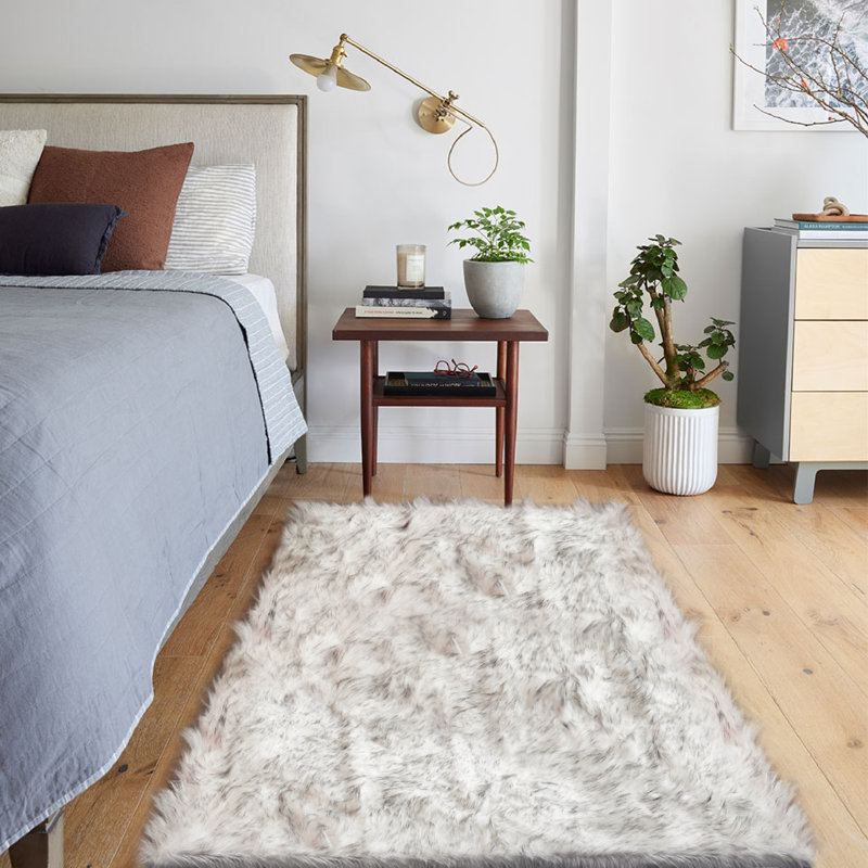 Haja Shag Faux Sheepskin Fur White Fluffy Area Rug with Gray Tips, Rectangle 3' x 4'