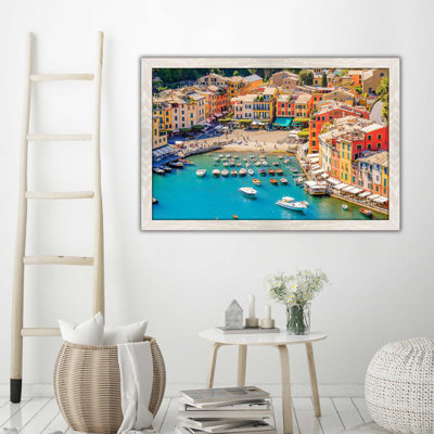«Hidden Mediterranean Paradise», reproduction de photo encadrée