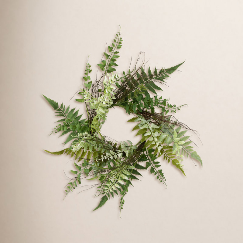 Couronne de fougère artificielle et de brindilles, 16"