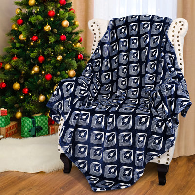 Moroccan Fleece Throw Blanket for Couch, Lightweight Soft Cozy All Seasons Lounging Blanket, 50x60 inches