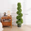 Topiaire de buis vert en spirale artificiel