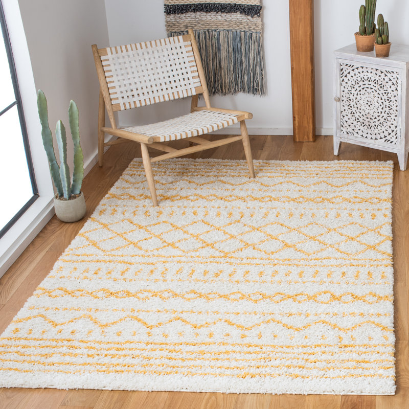 Tapis à chevrons Develin Performance, Rectangle 6 pi 7 po x 9 pi 2 po, Ivory/Yellow