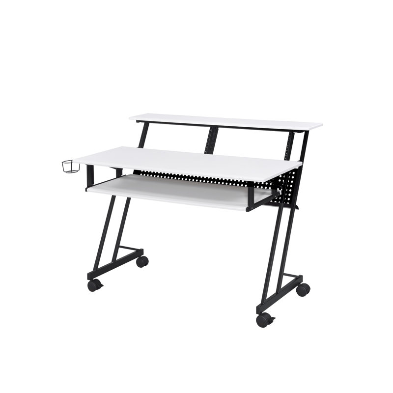 Bureau de studio de musique suitor