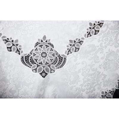 Christofer Lace Embroidered Cutwork Tablecloth