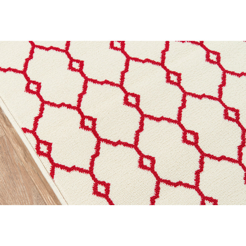 Yepez Geometric Indoor / Outdoor Rug, Rectangle 1'8" x 3'7"