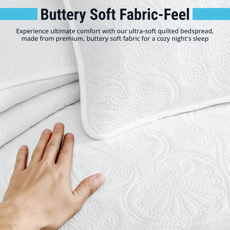 HLC.ME Benji - 3 Piece Quilt Set, Lightweight Bedspread Coverlet Quilt, Queen Quilt + 2 Standard Shams, White