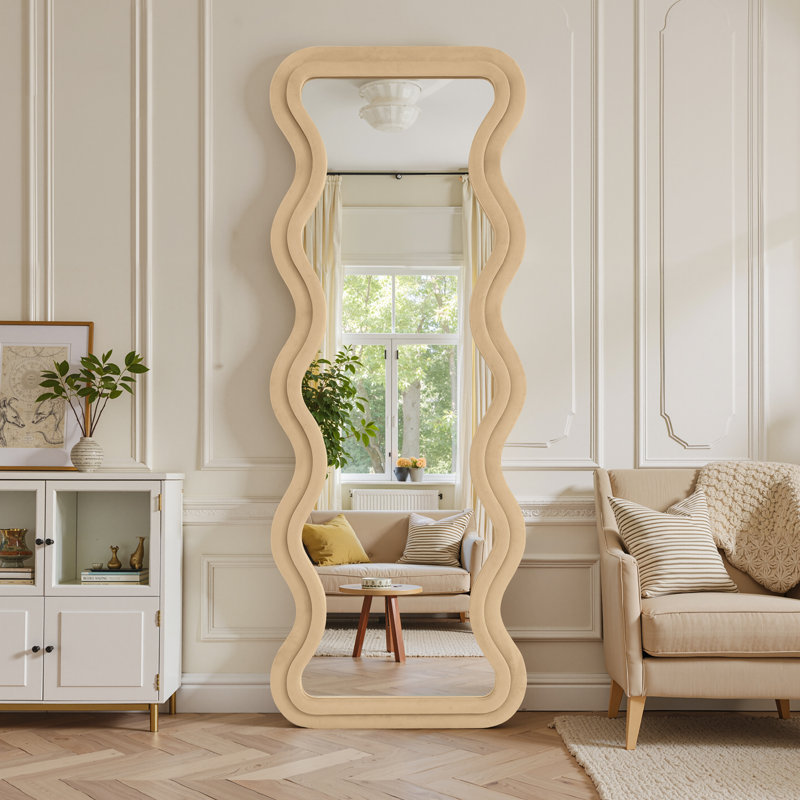 Miroir pleine grandeur ondulé, Thé au lait