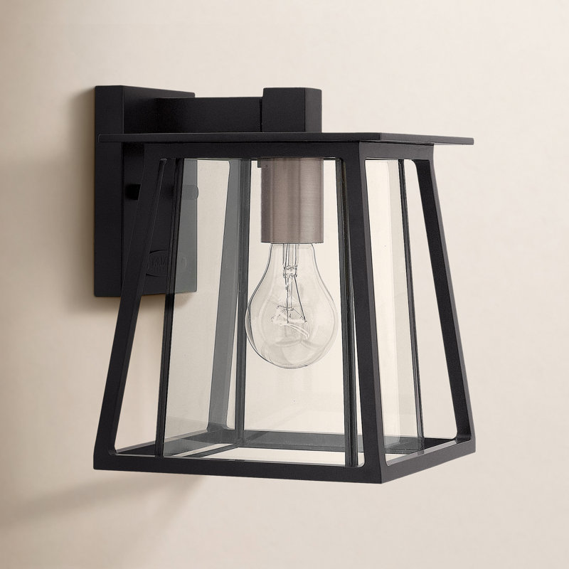 Izzie Black Outdoor Wall Lantern, H 9,5 po x l 7,3 po x P 8,3 po