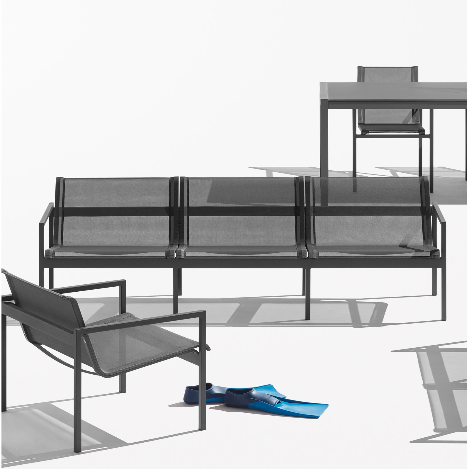 Skiff 82" Patio Sofa, Carbon
