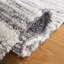Tapis abstrait en laine / coton tissé à la main Laniyia en gris / ivoire-614451384