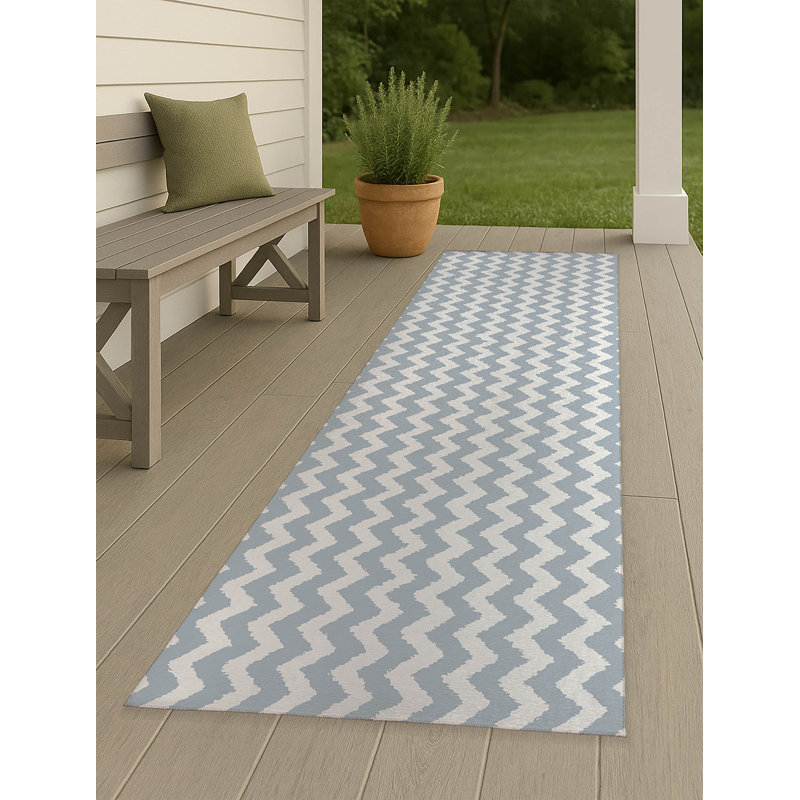 Chevy Tribal Non-Slip Outdoor Rug, Runner 2'6" x 8'