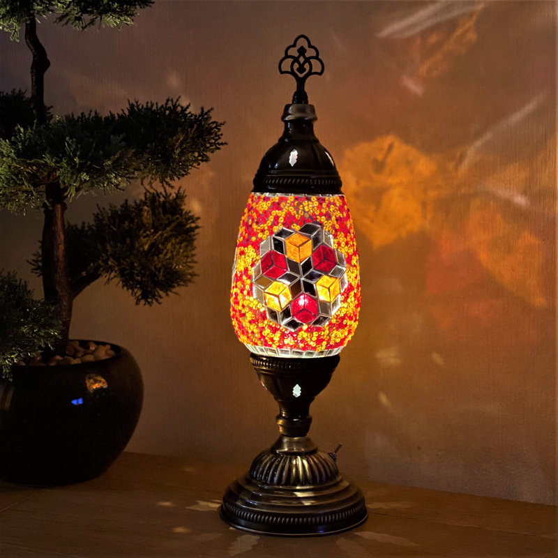Elvin Metal Novelty Lamp
