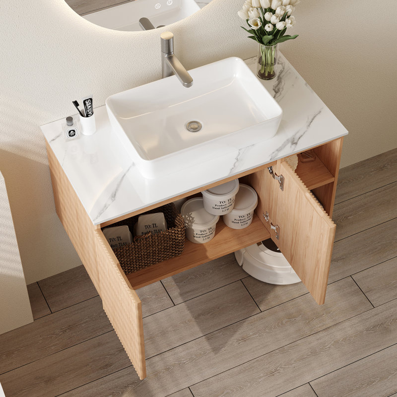 Meuble-lavabo simple mural de 30 po avec lavabo Veesel en céramique, comptoir en pierre frittée et armoire en bois cannelé, finition en bois clair, 2 portes à fermeture douce et tablettes ouvertes