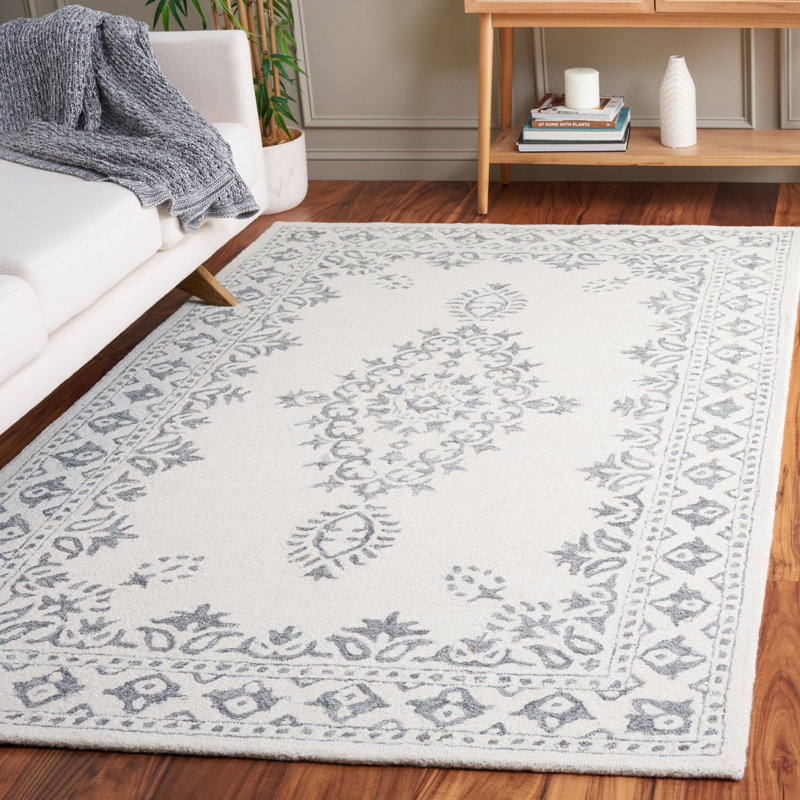 Ebony Hand Tufted Wool/Cotton Oriental Rug in Ivory/Gray, Rectangle 5' x 8'