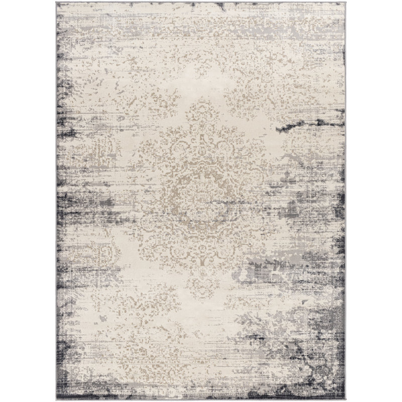 Amandeep Oriental Indoor Rug, Rectangle 2' x 3'
