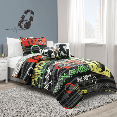 Microfiber Reversible 4 Piece Quilt Set