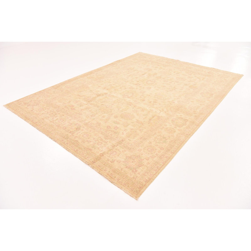 Tapis beige 7 x 10 Parnell