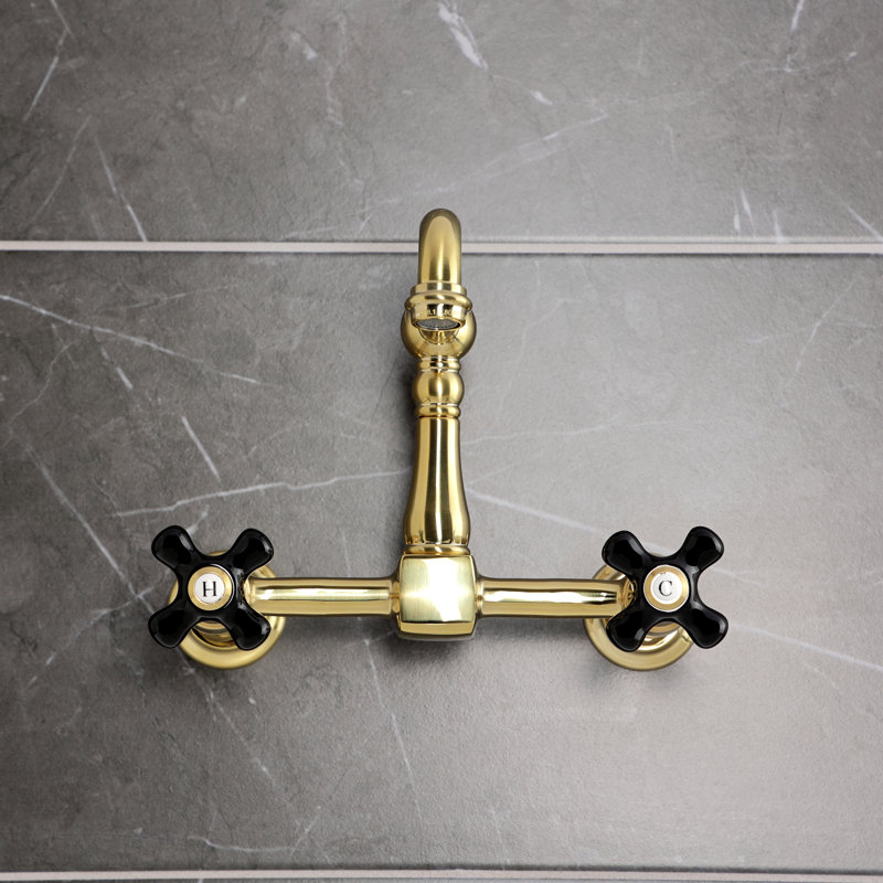 Robinet de cuisine mural à deux trous Kingston, Laiton brossé