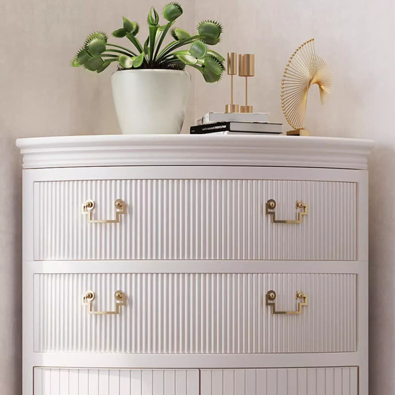 Armoire de coin en bois manufacturé blanc