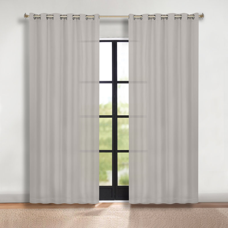Paire de rideaux obscurcissant avec œillets Millendon, Chrome chrome, L 70 po x L 108 po