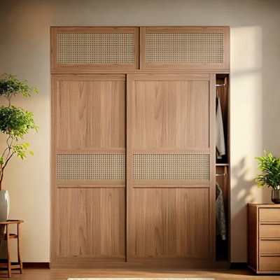 Armoire rétro en rotin tissé classique