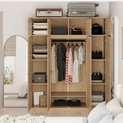 Armoire haute haute à 8 portes avec tablettes réglables, tringle et portes décoratives en rotin pour un rangement polyvalent