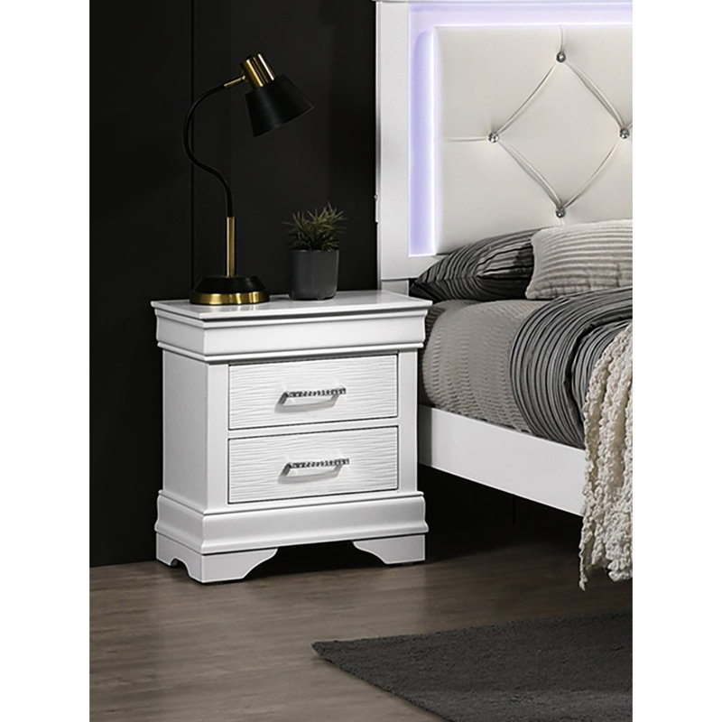Table de chevet de style moderne en blanc avec deux tiroirs et une touche de luxe pour le décor de la chambre à coucher