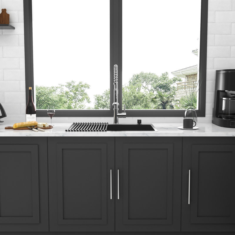 Évier de cuisine en acier inoxydable de calibre 16 avec cuve noire 33 x 22 pouces avec isolation phonique avancée