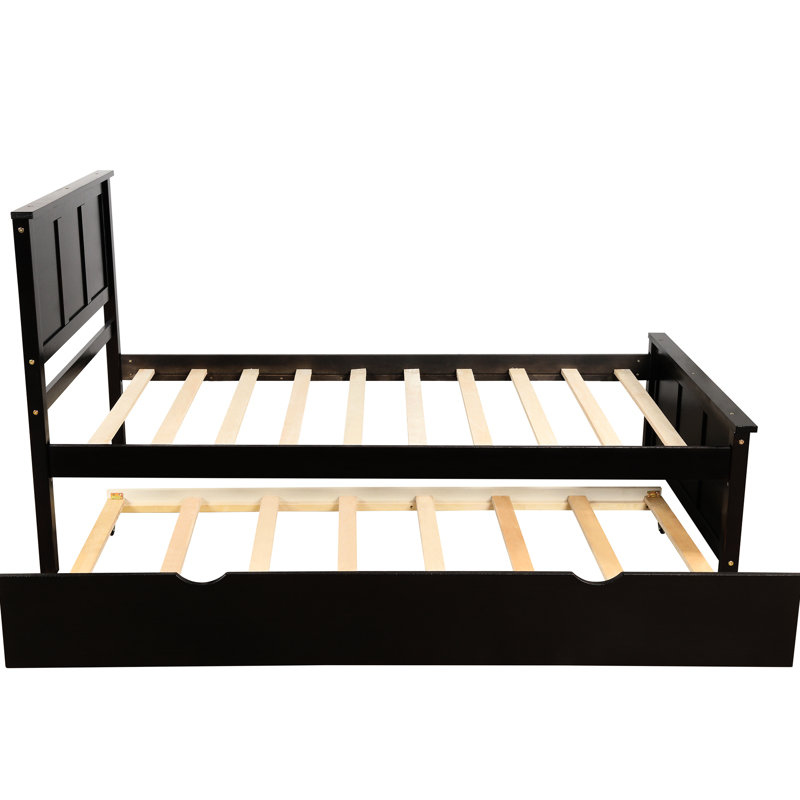 Lit plateforme simple dans un espace sombre avec lit gigogne pratique et transportable, Espresso