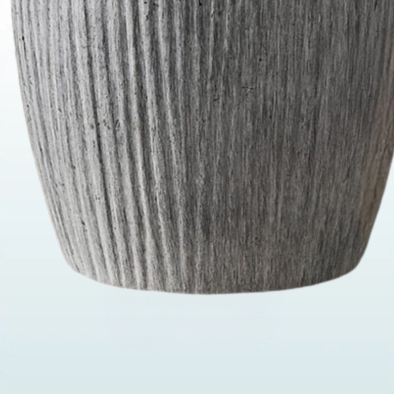 Lampe de table standard en céramique Caprice en gris et ivoire, H 17,25 po x l 9,39 po x P 9,39 po