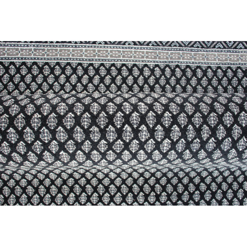 Oriental Area Rug, Rectangle 4' x 6'1"