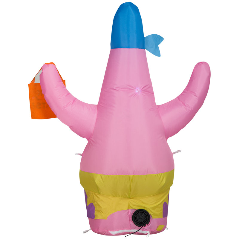 Patrick en costume de pirate gonflable
